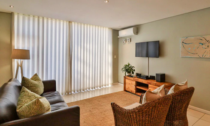 Western Cape: 2-Night Self Catering Stay for Two with Breakfast at Whale Coast Hotel - Image 10