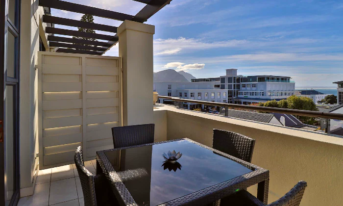 Western Cape: 2-Night Self Catering Stay for Two with Breakfast at Whale Coast Hotel - Image 6