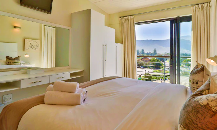 Western Cape: 2-Night Self Catering Stay for Two with Breakfast at Whale Coast Hotel - Image 8