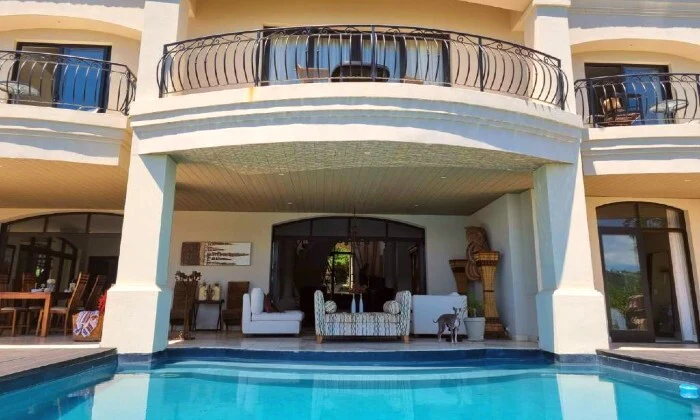 Western Cape: 2-Night Stay for 2 at Lodge on the Lake - Image 2